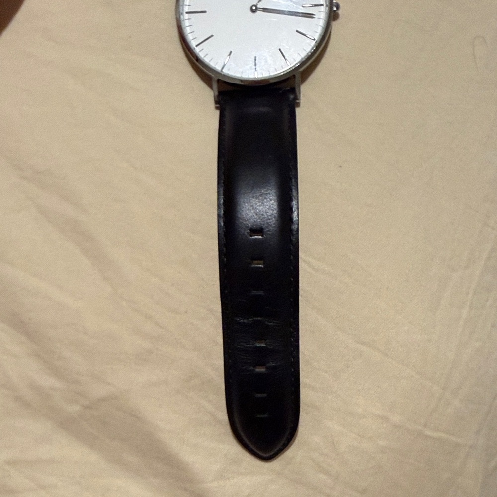 Daniel Wellington Classic Black and White Watch - Picture 6 of 8